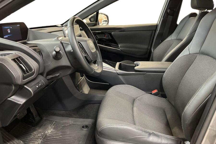 Toyota bZ4X vaihtoauto