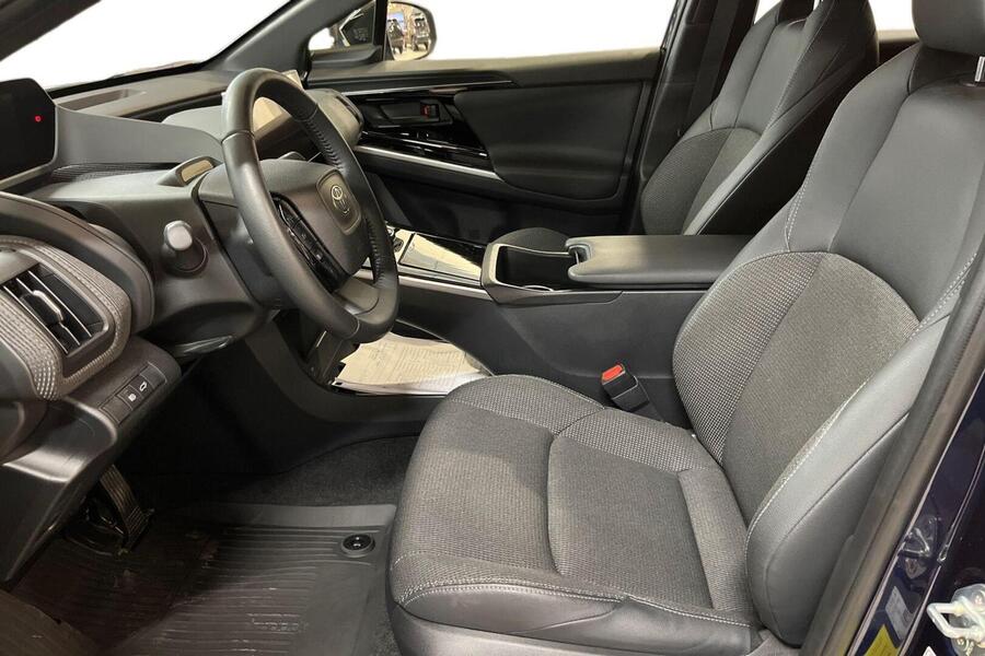 Toyota bZ4X vaihtoauto