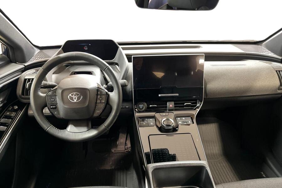 Toyota bZ4X vaihtoauto