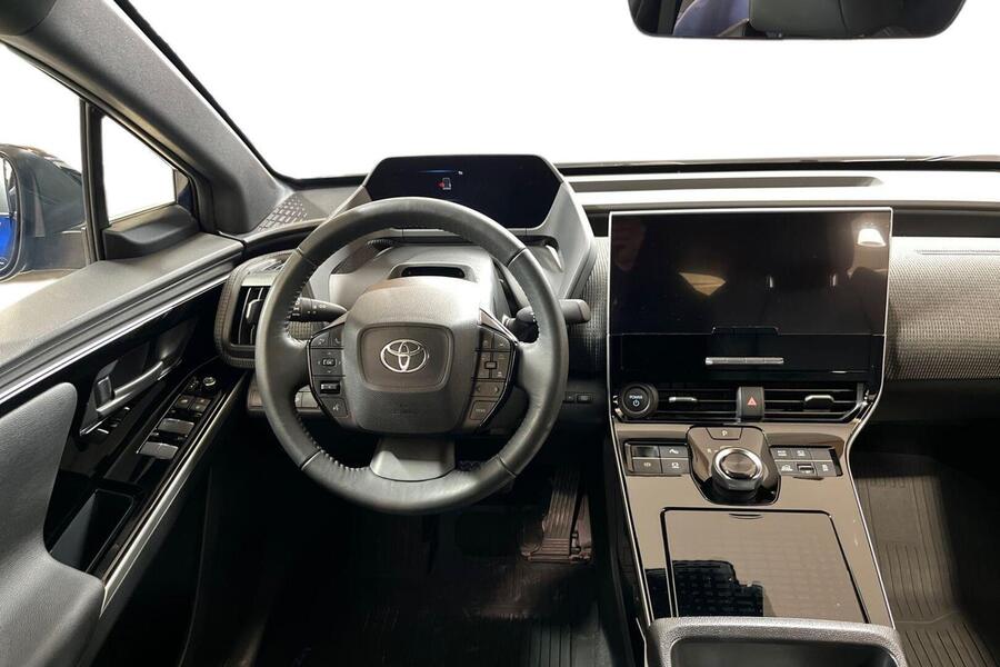 Toyota bZ4X vaihtoauto