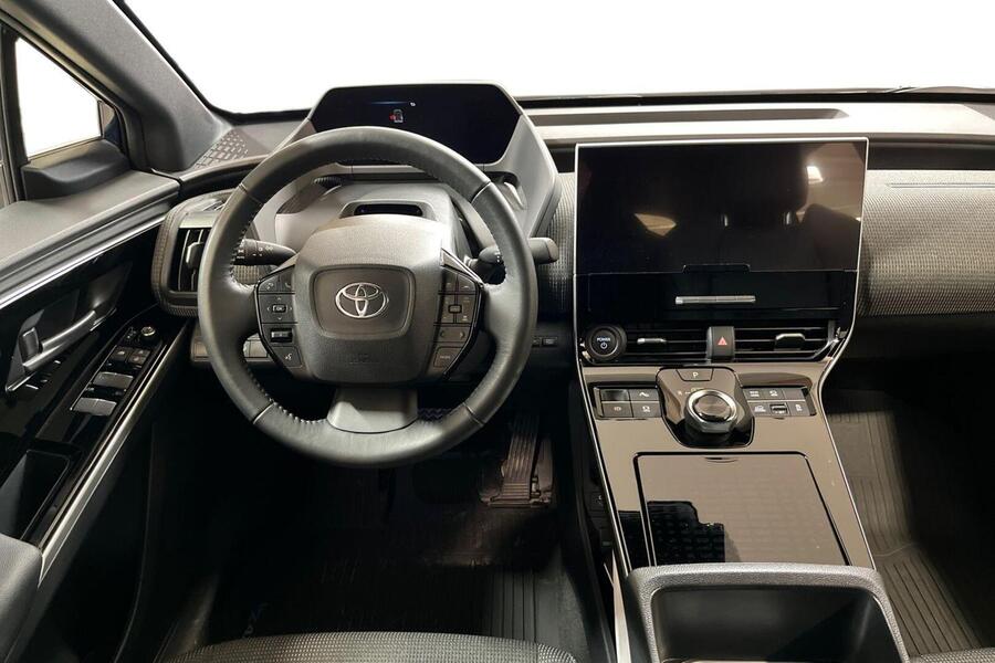 Toyota bZ4X vaihtoauto