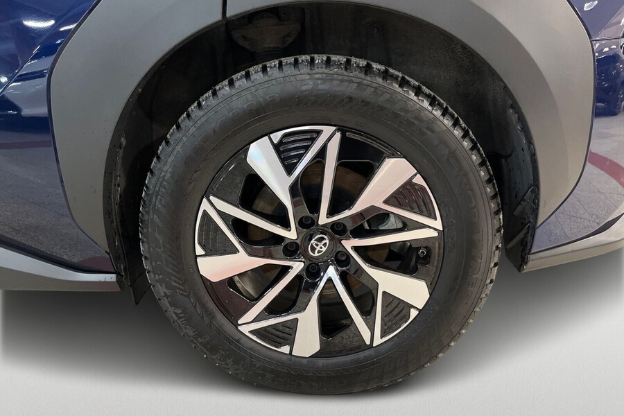 Toyota bZ4X vaihtoauto