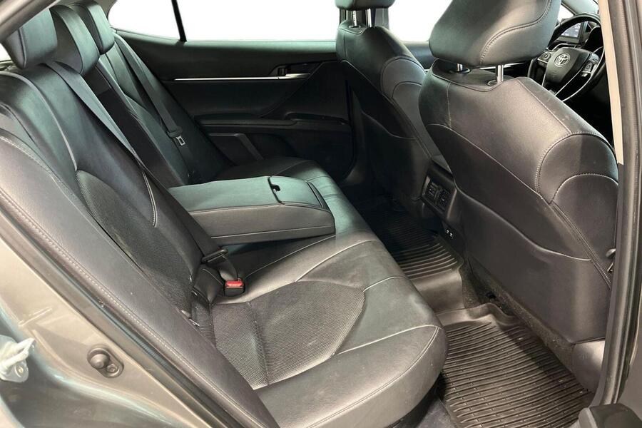 Toyota Camry vaihtoauto