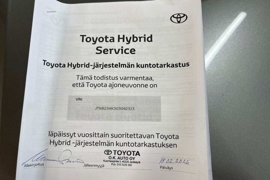 Toyota Camry vaihtoauto