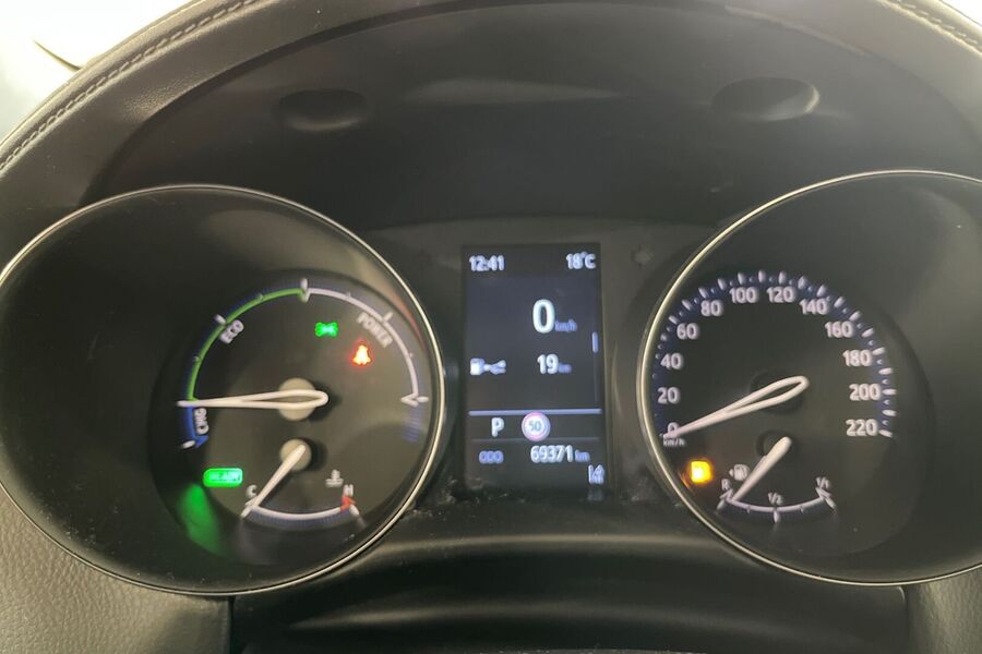 Toyota C-HR vaihtoauto