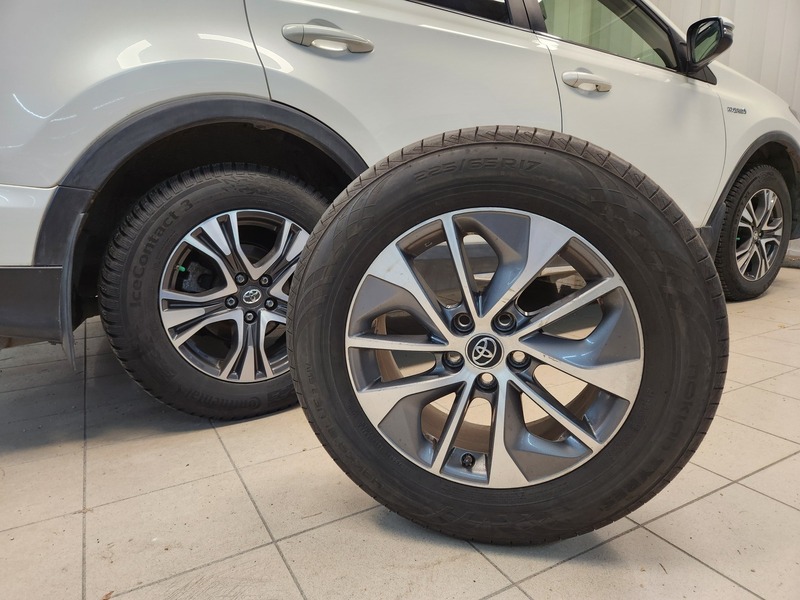 Toyota RAV4 vaihtoauto