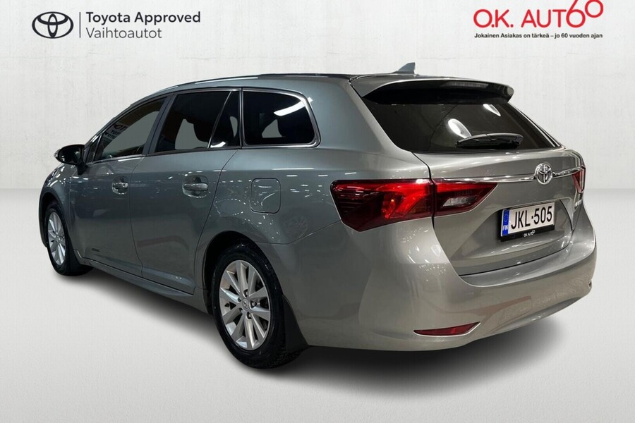 Toyota Avensis vaihtoauto