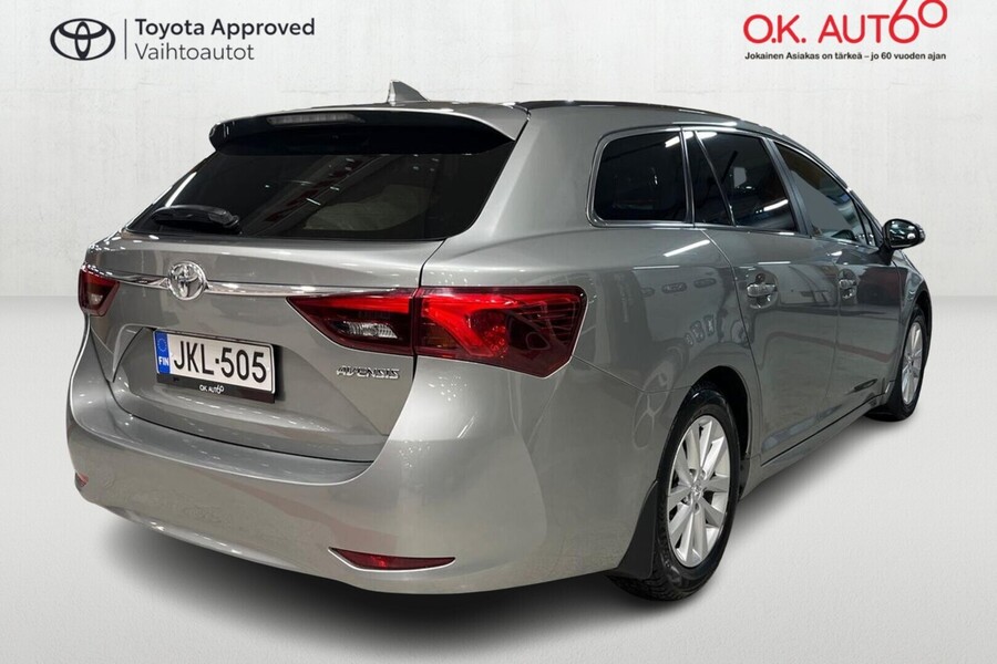 Toyota Avensis vaihtoauto