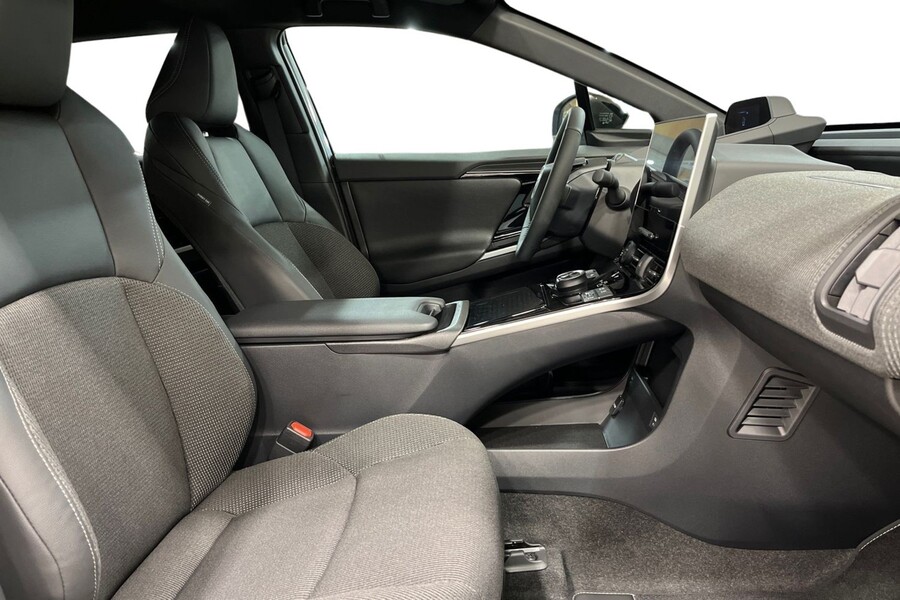 Toyota bZ4X vaihtoauto