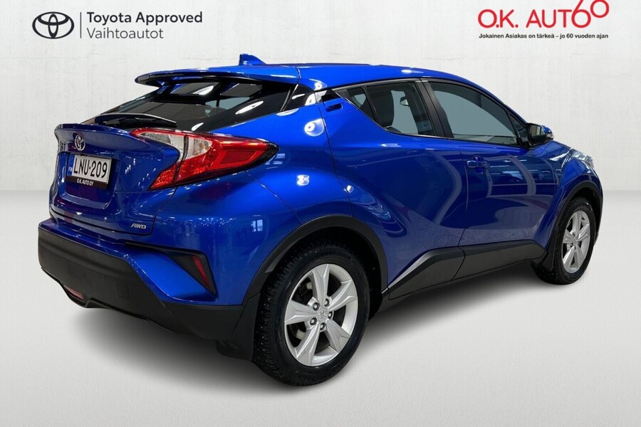 Toyota C-HR vaihtoauto