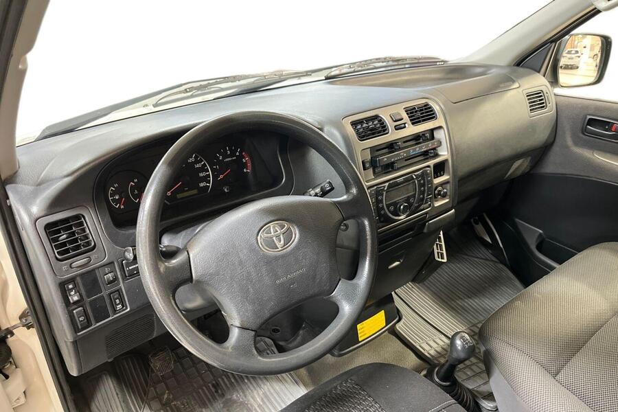 Toyota Hiace vaihtoauto