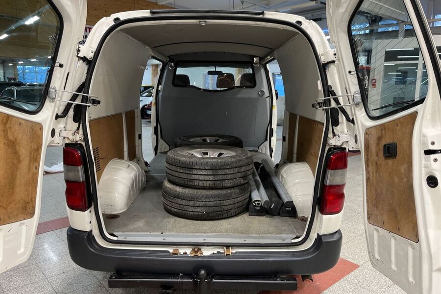 Toyota Hiace vaihtoauto