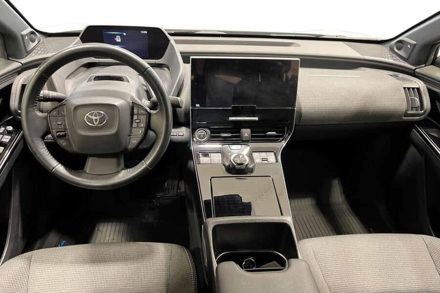 Toyota bZ4X vaihtoauto