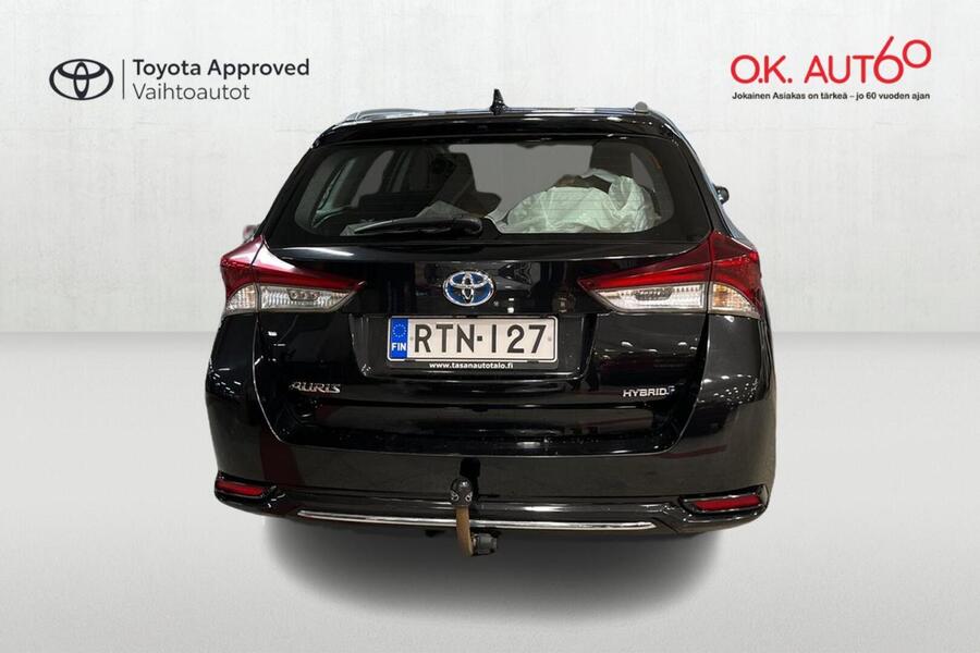 Toyota Auris vaihtoauto