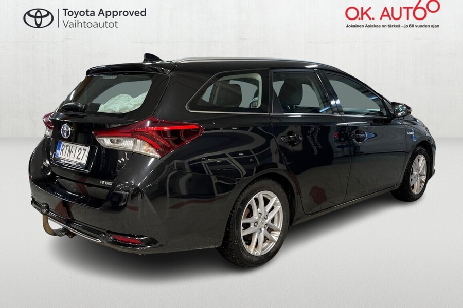 Toyota Auris vaihtoauto