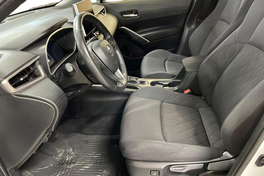 Toyota Corolla Cross vaihtoauto