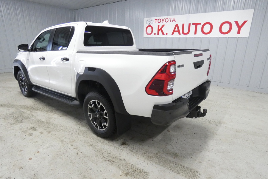 Toyota Hilux vaihtoauto