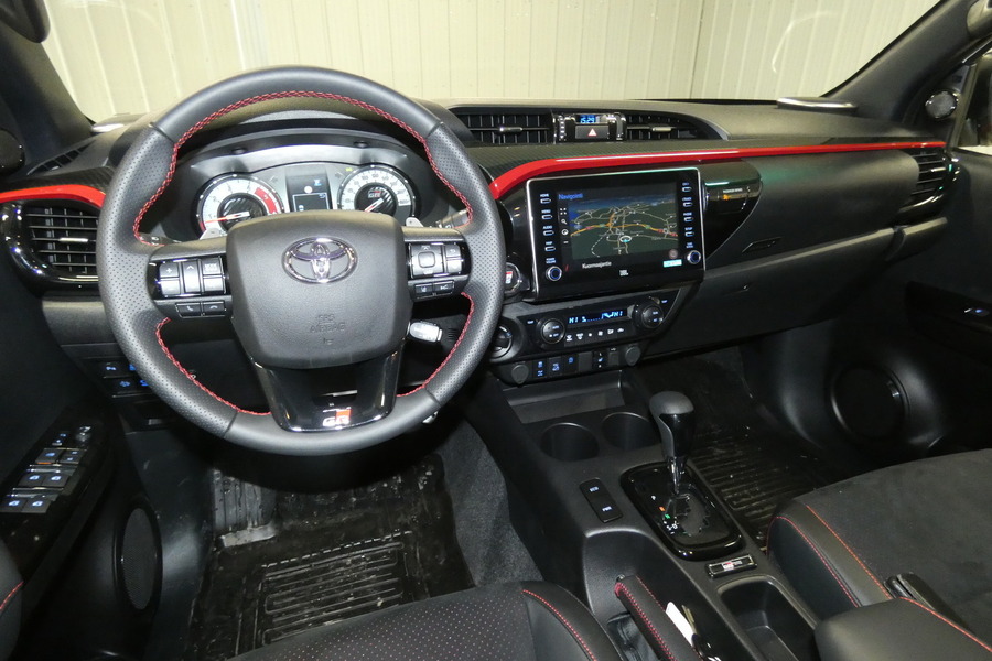 Toyota Hilux vaihtoauto