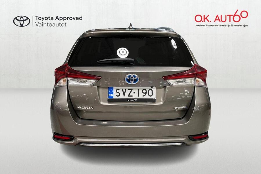 Toyota Auris vaihtoauto