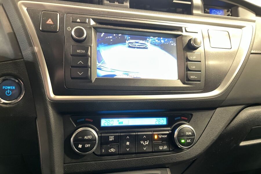 Toyota Auris vaihtoauto