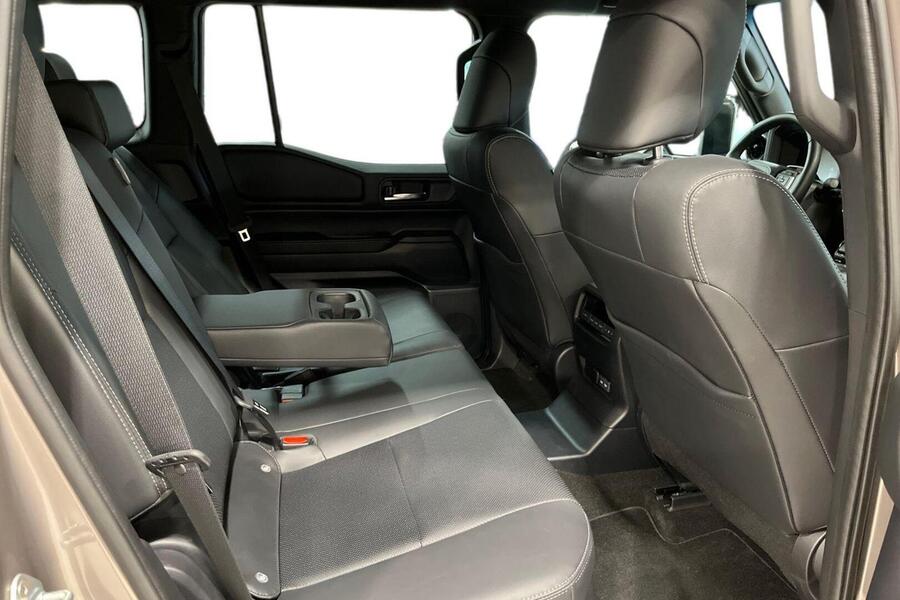 Toyota Land Cruiser vaihtoauto