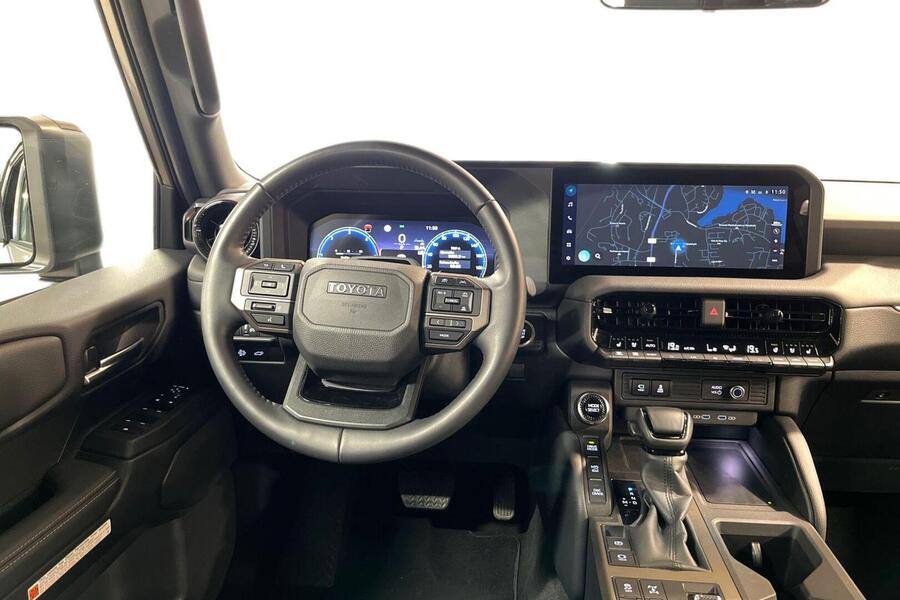 Toyota Land Cruiser vaihtoauto