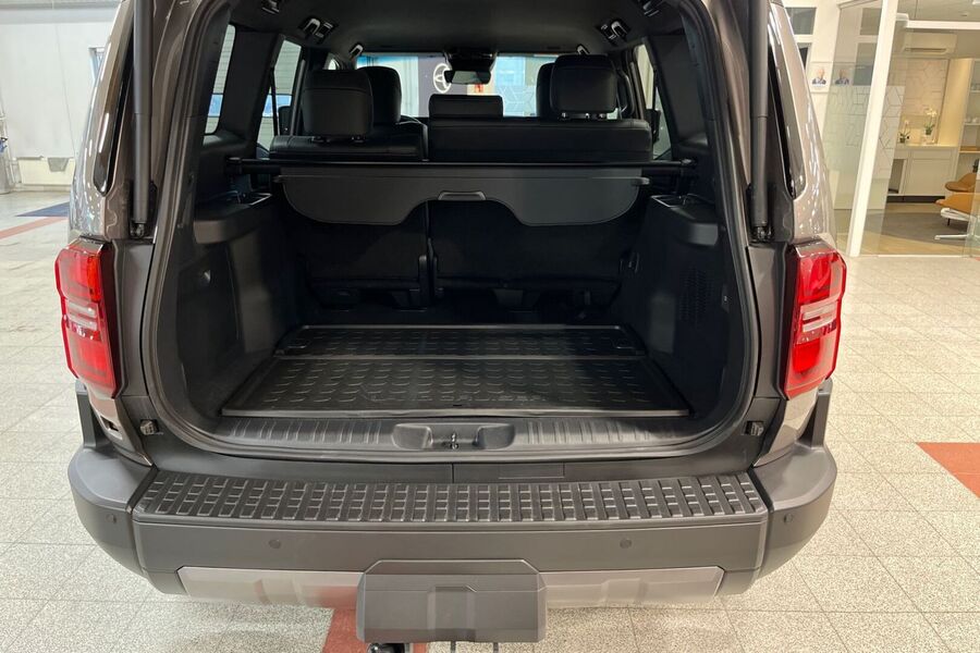 Toyota Land Cruiser vaihtoauto