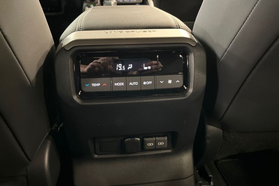 Toyota Land Cruiser vaihtoauto