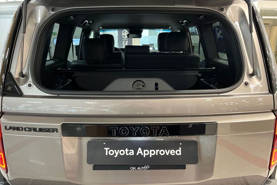 Toyota Land Cruiser vaihtoauto