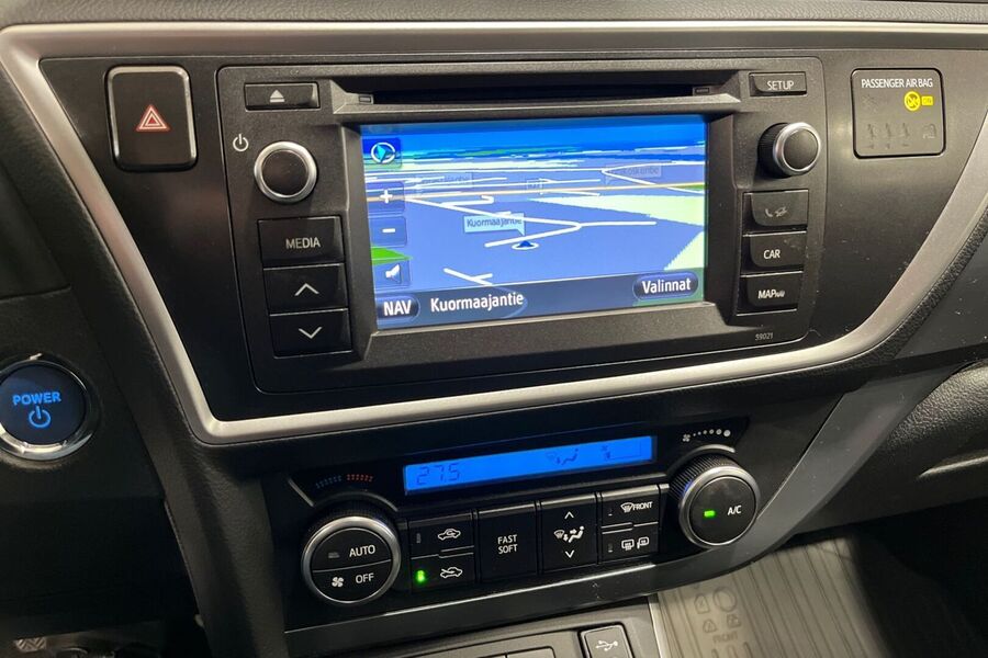 Toyota Auris vaihtoauto