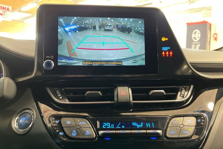 Toyota C-HR vaihtoauto