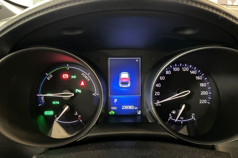 Toyota C-HR vaihtoauto