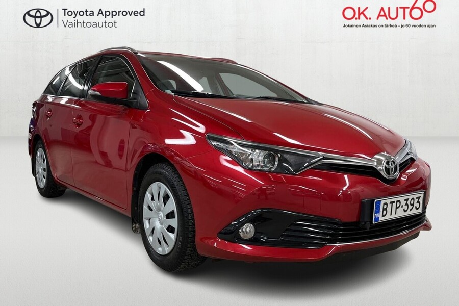 Toyota Auris vaihtoauto