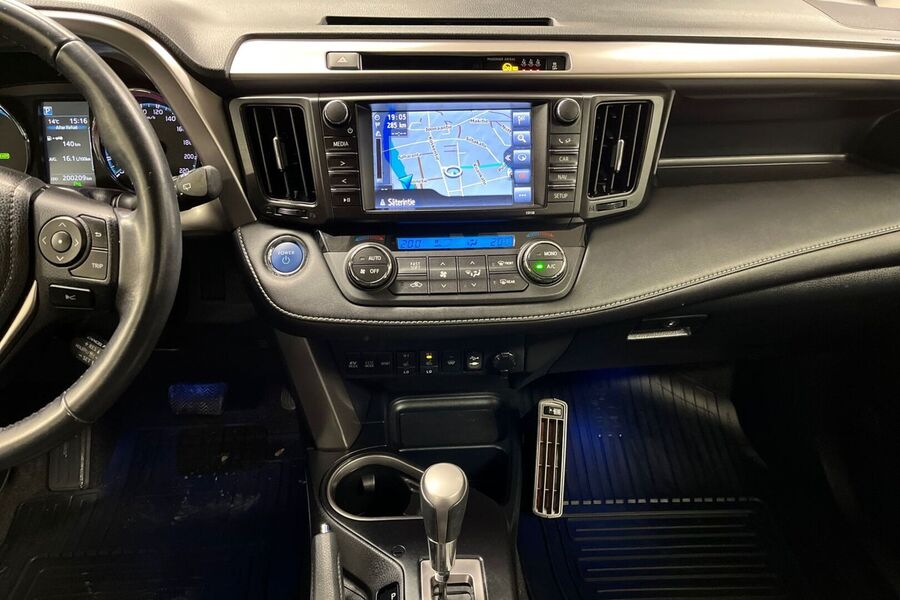 Toyota RAV4 vaihtoauto