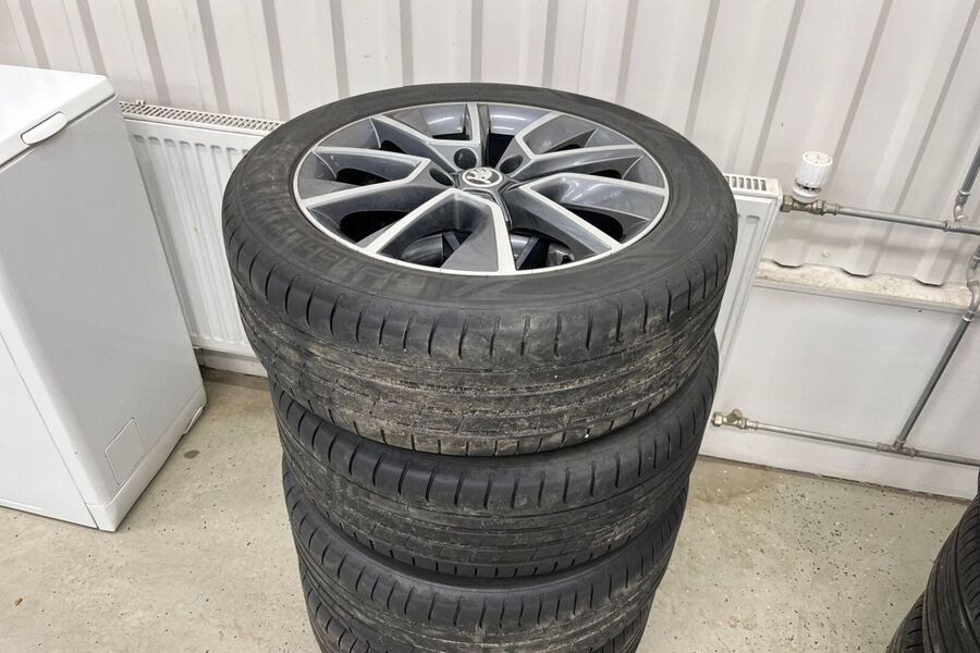 Skoda Karoq vaihtoauto