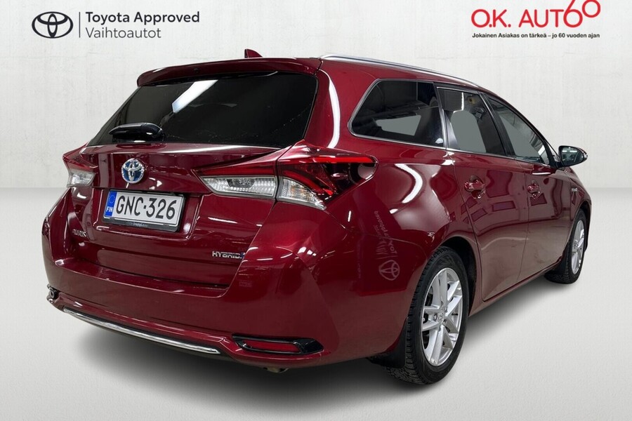 Toyota Auris vaihtoauto