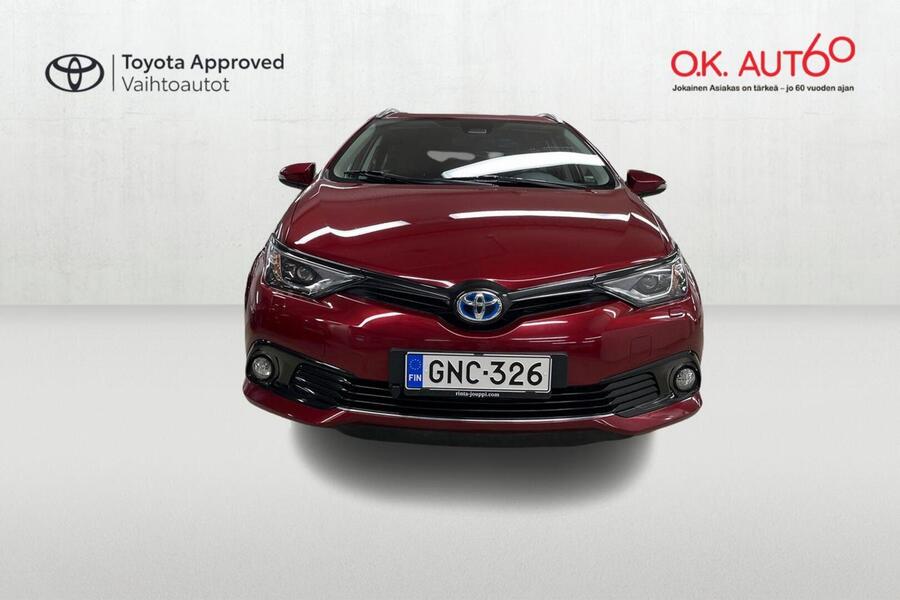 Toyota Auris vaihtoauto