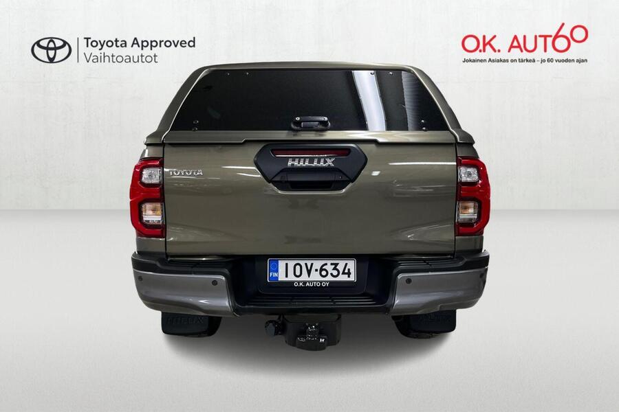 Toyota Hilux vaihtoauto