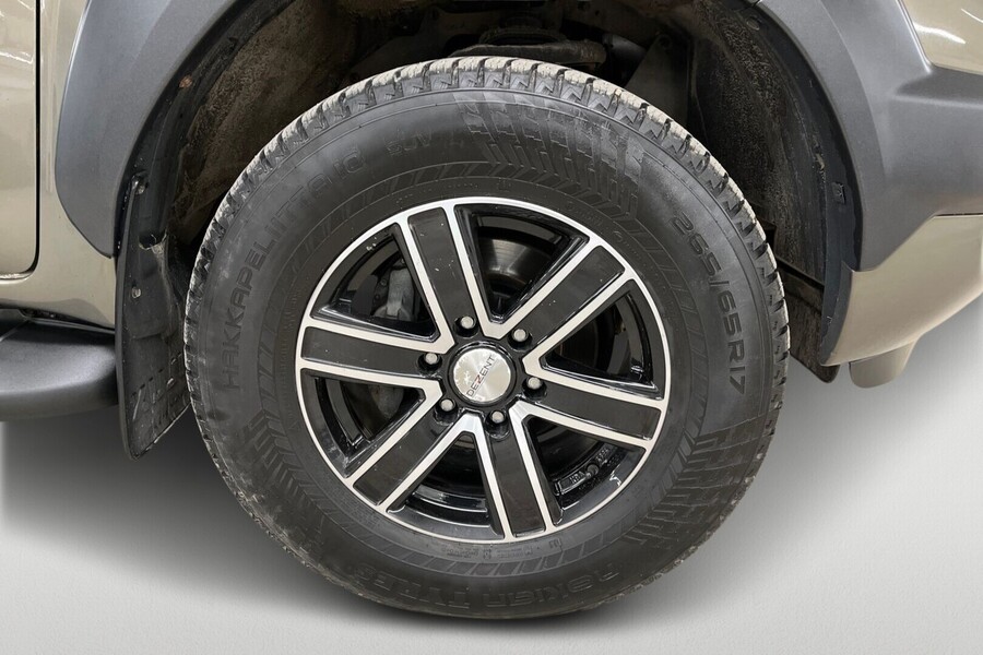 Toyota Hilux vaihtoauto