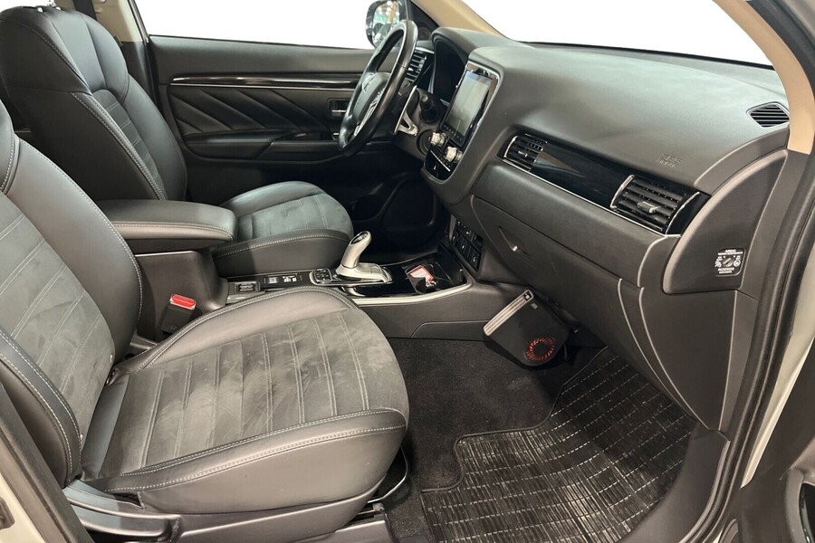 Mitsubishi Outlander PHEV vaihtoauto