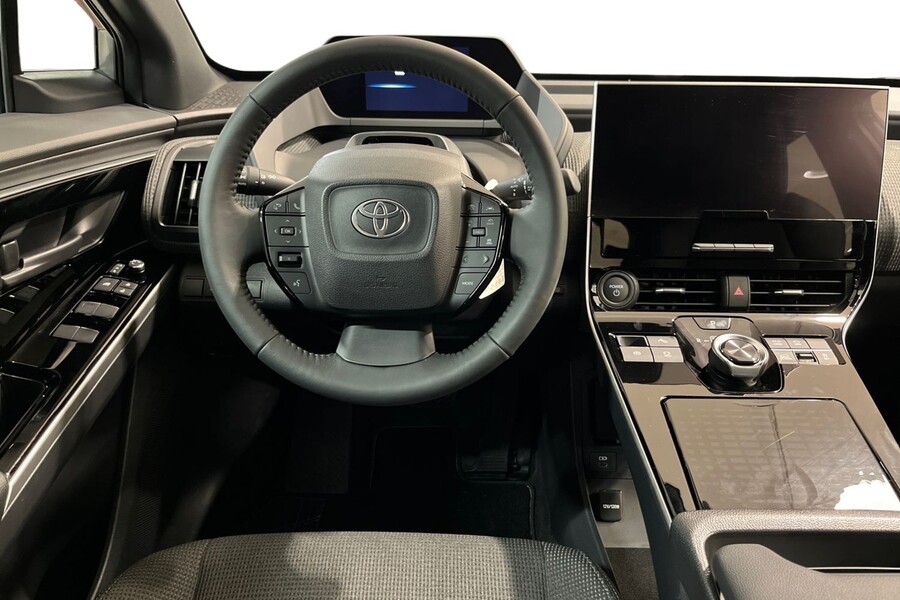 Toyota bZ4X vaihtoauto