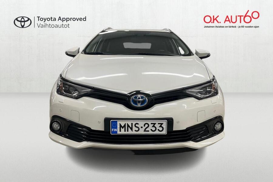 Toyota Auris vaihtoauto