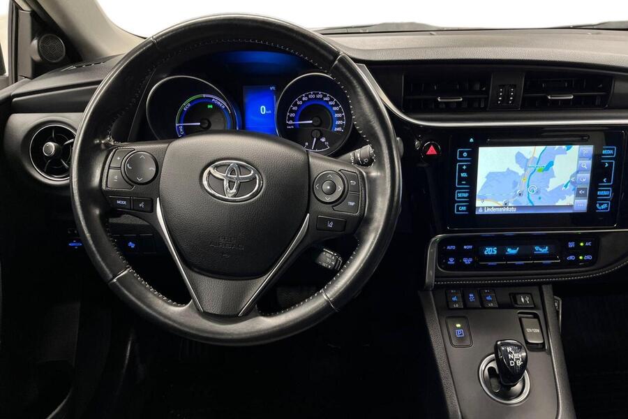 Toyota Auris vaihtoauto