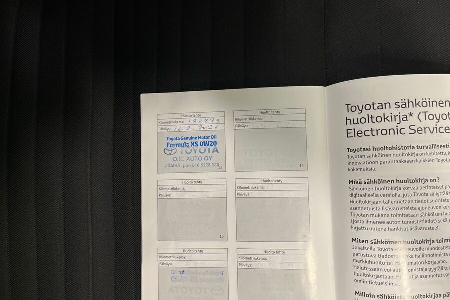 Toyota Auris vaihtoauto