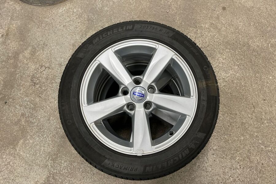 Volvo V40 vaihtoauto