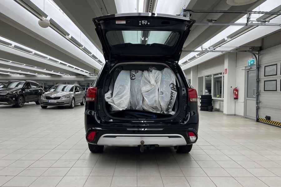 Mitsubishi Outlander PHEV vaihtoauto