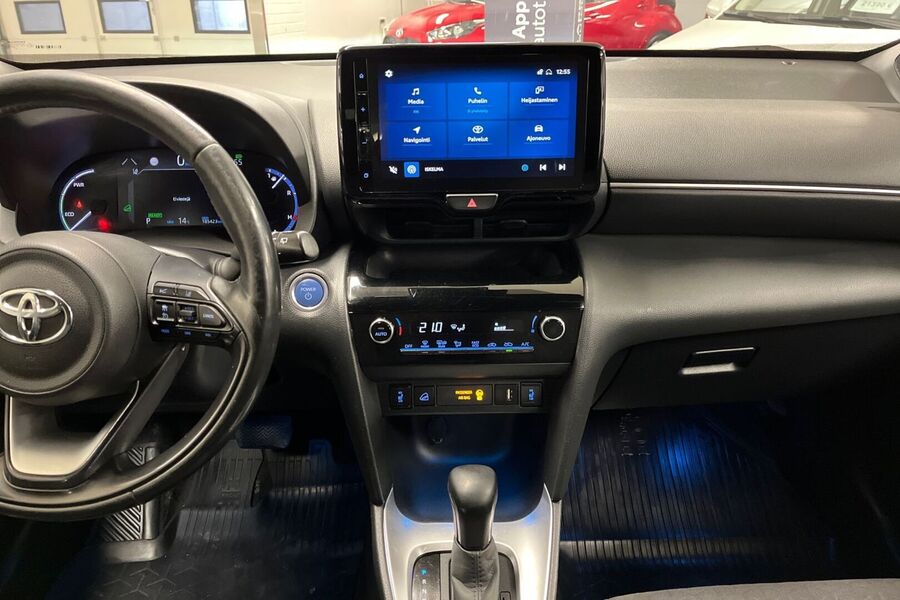 Toyota Yaris Cross vaihtoauto