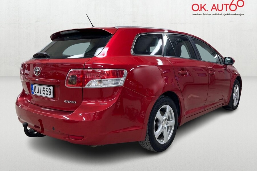 Toyota Avensis vaihtoauto