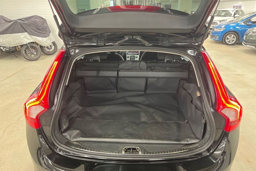 Volvo V60 vaihtoauto