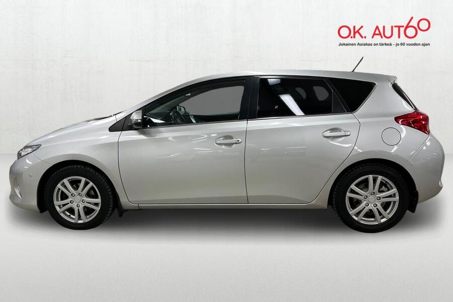 Toyota Auris vaihtoauto